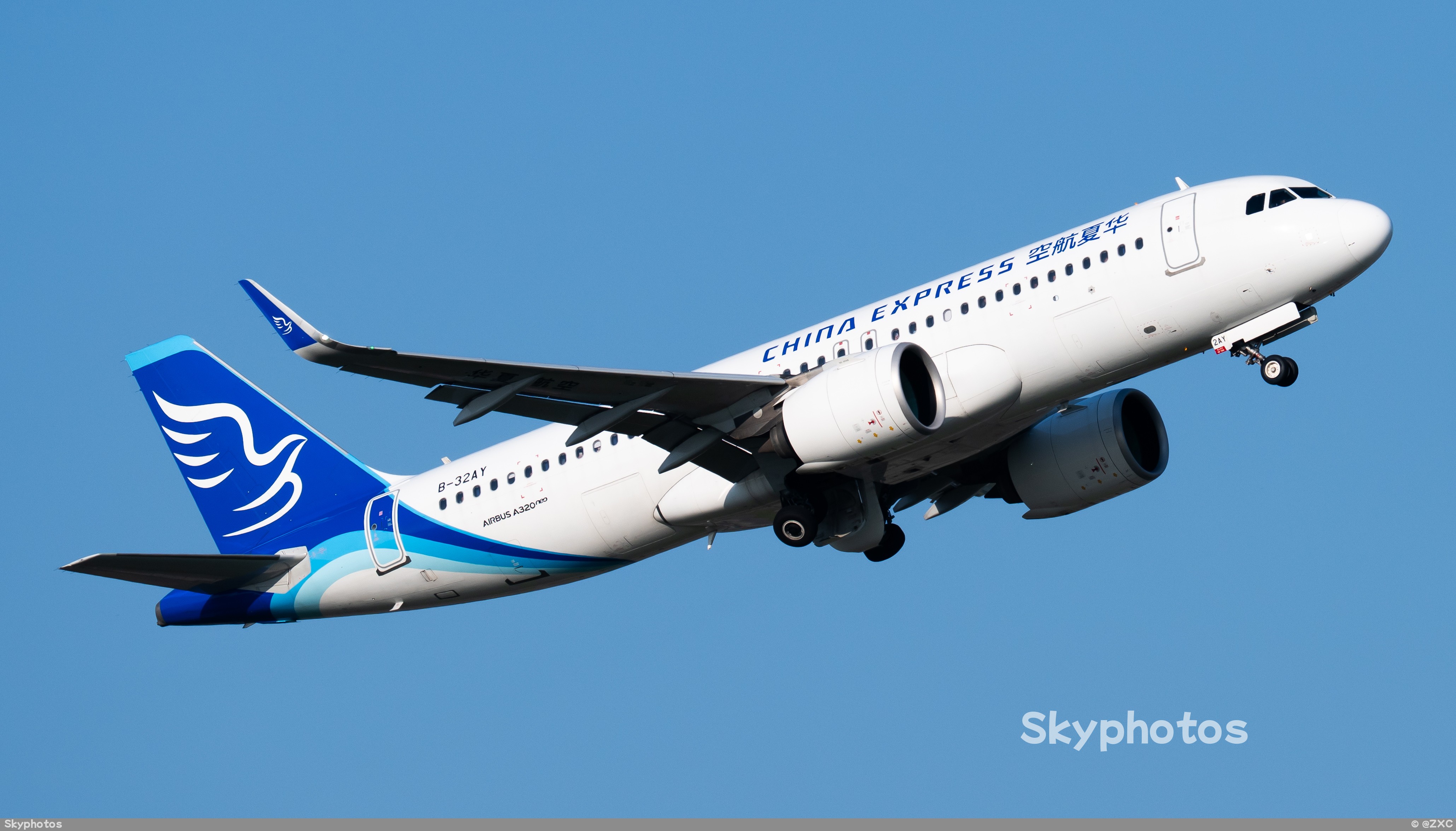 华夏航空 A320-271N